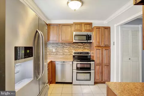 1130 Fox Run, Reading, PA 19606 photo 2