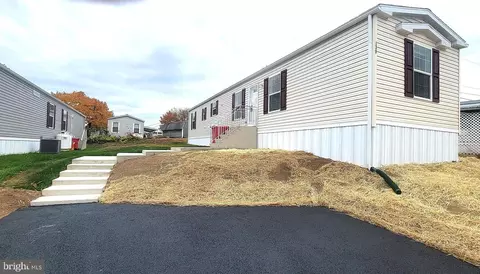 139 Hill Ave, Birdsboro, PA 19508