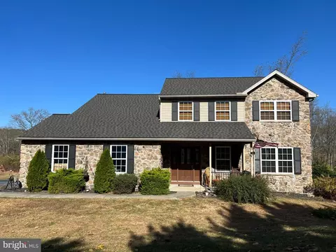 15 Nutsedge Ln, Mohnton, PA 19540