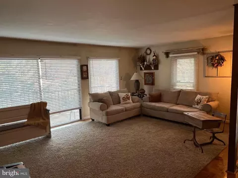 Living - 129 Merion Ln, Reading, PA 19607 photo 2 of 2