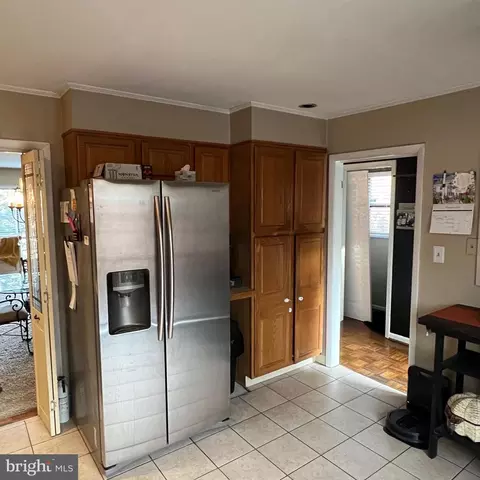 Kitchen - 129 Merion Ln, Reading, PA 19607 photo 2 of 2