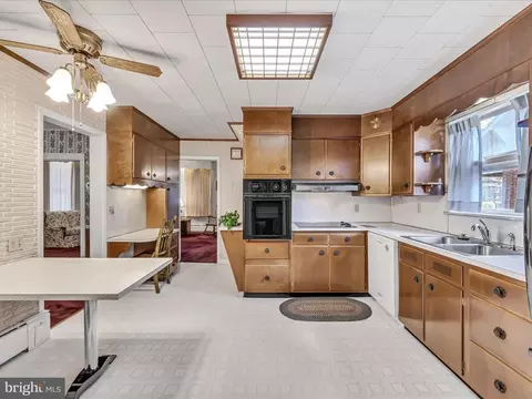 116 State St, Reading, PA 19607 photo 9
