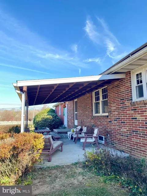 Exterior - 4 Adele Ave, Blandon, PA 19510 photo 3 of 3