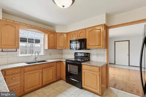 82 Starr Rd, Reading, PA 19608 photo 13