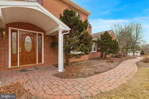 82 Starr Rd, Reading, PA 19608 photo 3