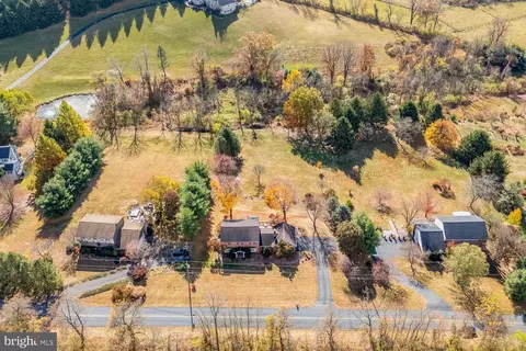 82 Starr Rd, Reading, PA 19608 photo 6