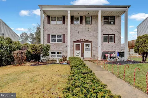 52 Walnut St, Reading, PA 19606