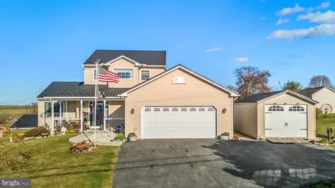 1597 Garfield Rd, Mohrsville, PA 19541