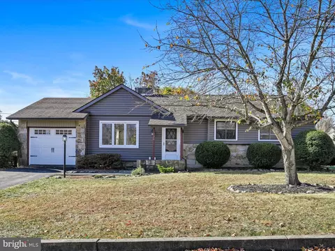 326 Baltzer Ave, Bernville, PA 19506