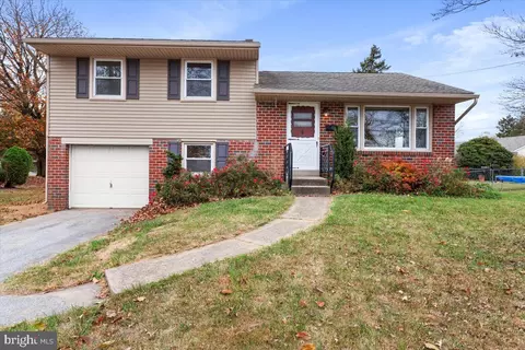 114 S Callowhill St, Topton, PA 19562