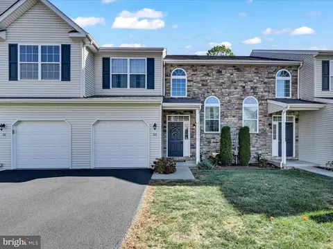 53 Emily Ct, Reading, PA 19606