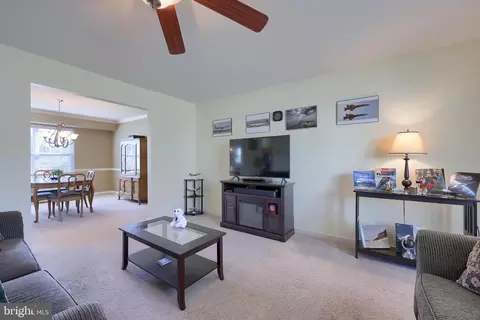 108 Crestview Dr, Reading, PA 19608 photo 7
