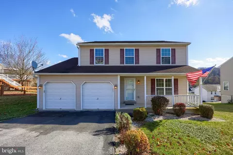 108 Crestview Dr, Reading, PA 19608