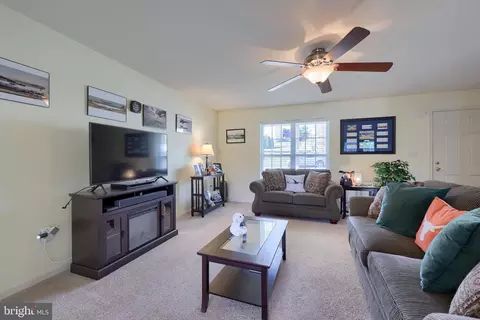 108 Crestview Dr, Reading, PA 19608 photo 6