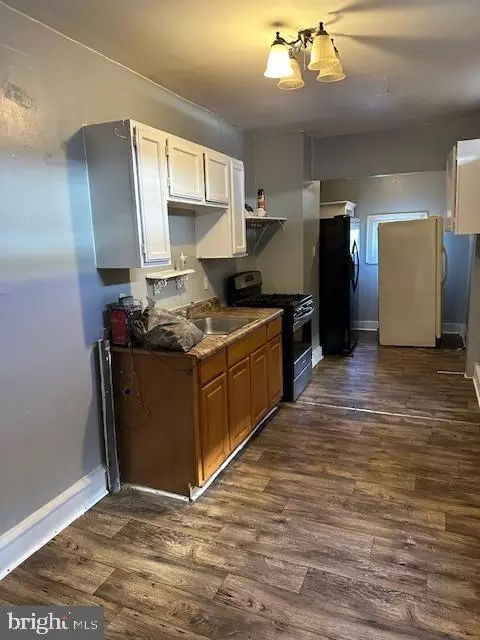 522 Maple St, Reading, PA 19602 photo 4