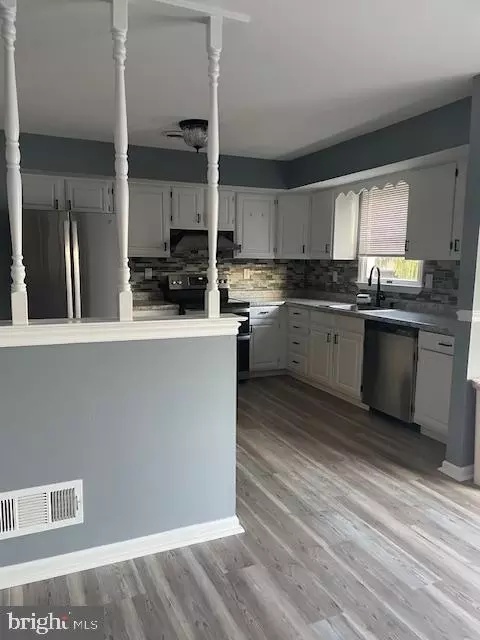 1724 Acorn Dr, Reading, PA 19608 photo 9