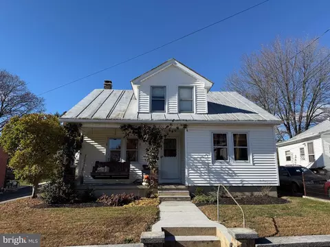 31 4th, Shartlesville, PA 19554