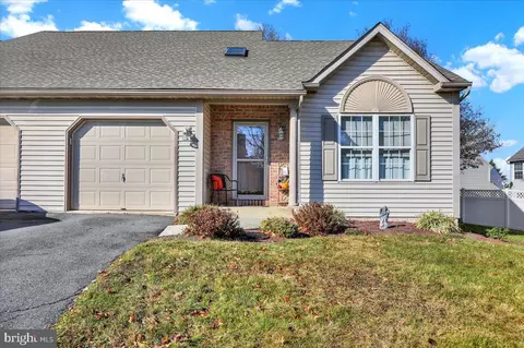 39 Michigan Dr, Reading, PA 19608