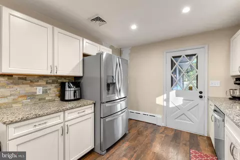 316 Spring Valley Rd, Reading, PA 19605 photo 13