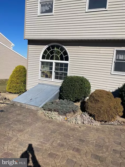 2720 Beacon Dr, Sinking Spring, PA 19608 photo 4