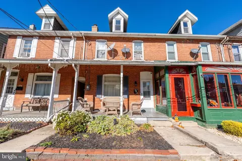 47 E Washington St, Topton, PA 19562
