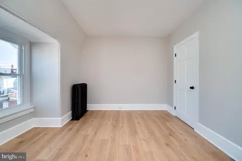 Bedroom - 932 Oley St, Reading, PA 19604 photo 5 of 8