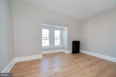 Bedroom - 932 Oley St, Reading, PA 19604 photo 4 of 8