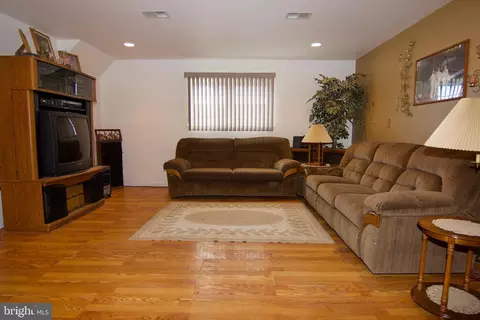 398 Snyder Rd, Reading, PA 19605 photo 17