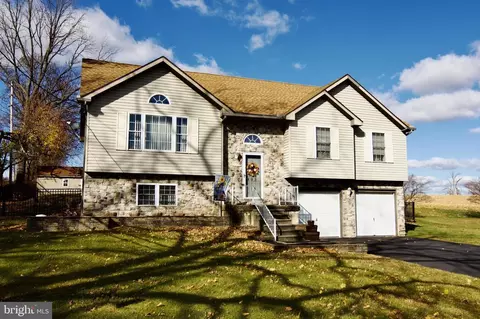 398 Snyder Rd, Reading, PA 19605