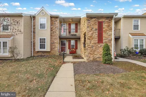 156 Valley Greene Cir, Reading, PA 19610