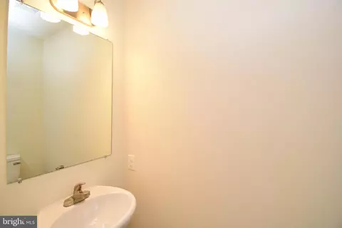 127 Canberra Ct, Sinking Spring, PA 19608 photo 7