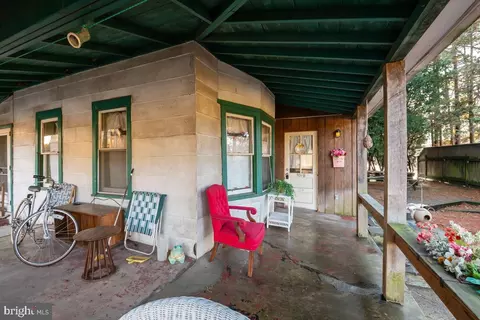 Exterior - 701 E Neversink Rd, Reading, PA 19606 photo 5 of 7