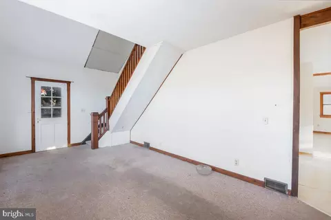 Living - 701 E Neversink Rd, Reading, PA 19606 photo 4 of 6