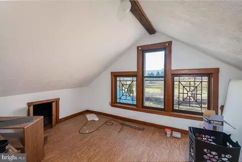 Bedroom - 701 E Neversink Rd, Reading, PA 19606 photo 2 of 3