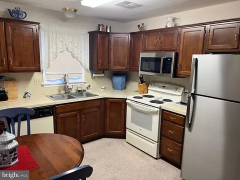 3209 C Garfield Ave, Reading, PA 19605 photo 9