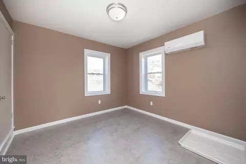 Entry Way - 60 Starr Rd, Reading, PA 19608 photo 4 of 10
