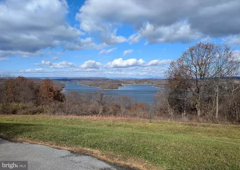 View/Area - 60 Starr Rd, Reading, PA 19608 photo 6 of 8