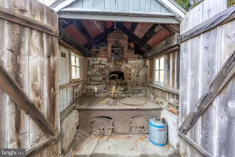Exterior - 60 Starr Rd, Reading, PA 19608 photo 6 of 8