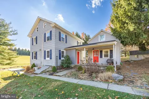 Exterior - 60 Starr Rd, Reading, PA 19608 photo 3 of 8