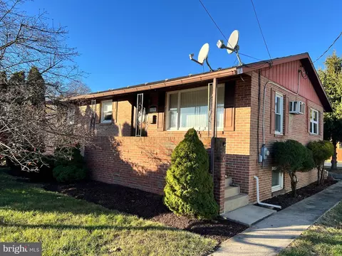 1135 Beaumont Ave, Temple, PA 19560