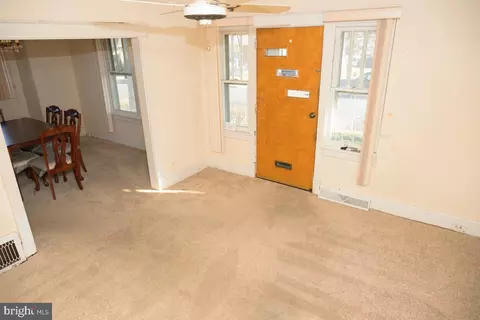 Living - 1449 Fern Ave, Reading, PA 19607 photo 3 of 3