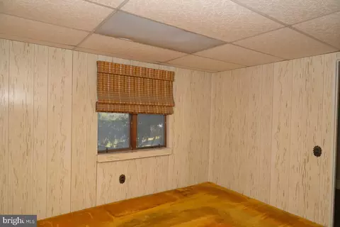 Bedroom - 1449 Fern Ave, Reading, PA 19607 photo 1 of 2