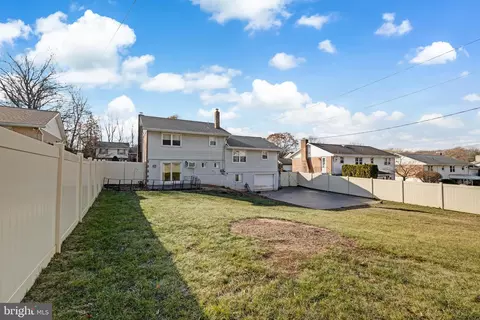 13 Hearthstone Dr, Reading, PA 19606 photo 32