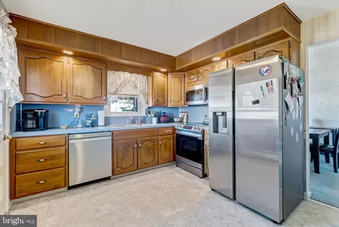 13 Hearthstone Dr, Reading, PA 19606 photo 11