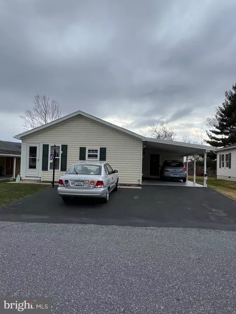 31 Westview Ter, Womelsdorf, PA 19567