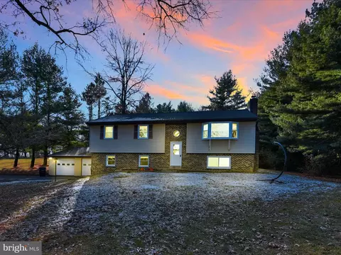 500 Vinemont Rd, Reading, PA 19608