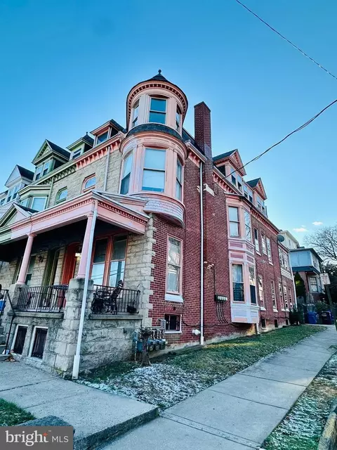 462 Centre Ave, Reading, PA 19601 photo 3