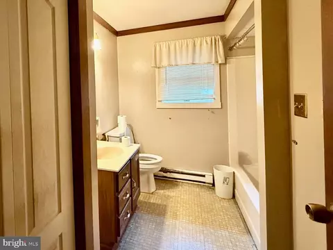 Bath - 308 Snyder Rd, Oley, PA 19547 photo 2 of 2