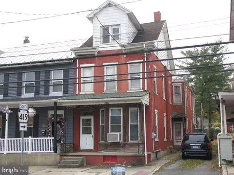 212 W High St, Womelsdorf, PA 19567