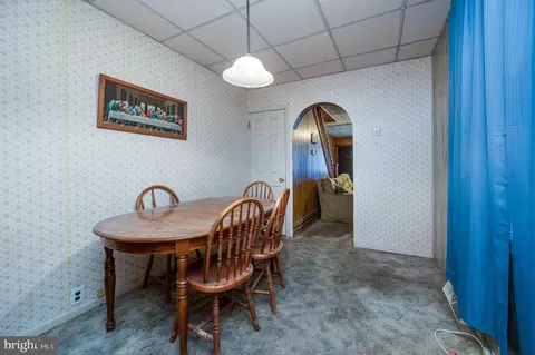 Dining - 840 Locust St, Reading, PA 19604 photo 2 of 2